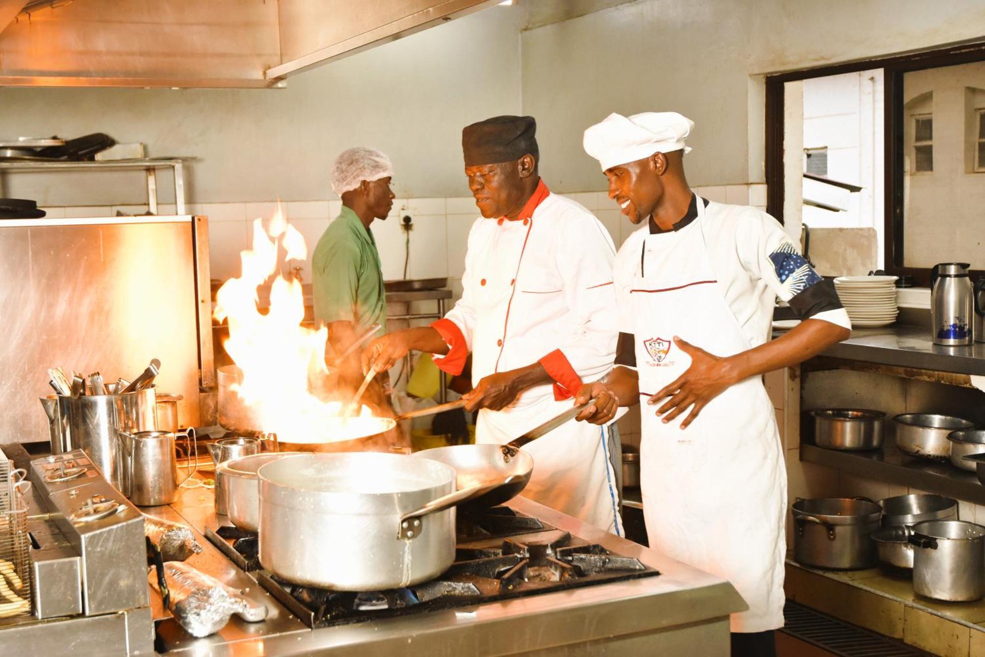 Wagon Wheel Hotel Eldoret Ngoại thất bức ảnh