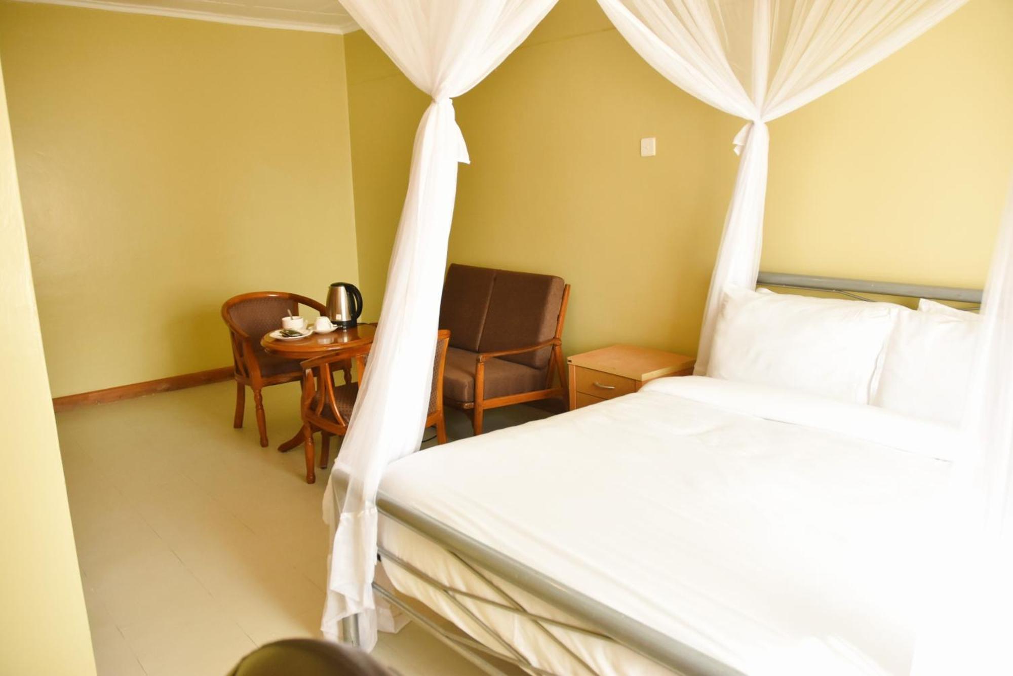 Wagon Wheel Hotel Eldoret Ngoại thất bức ảnh