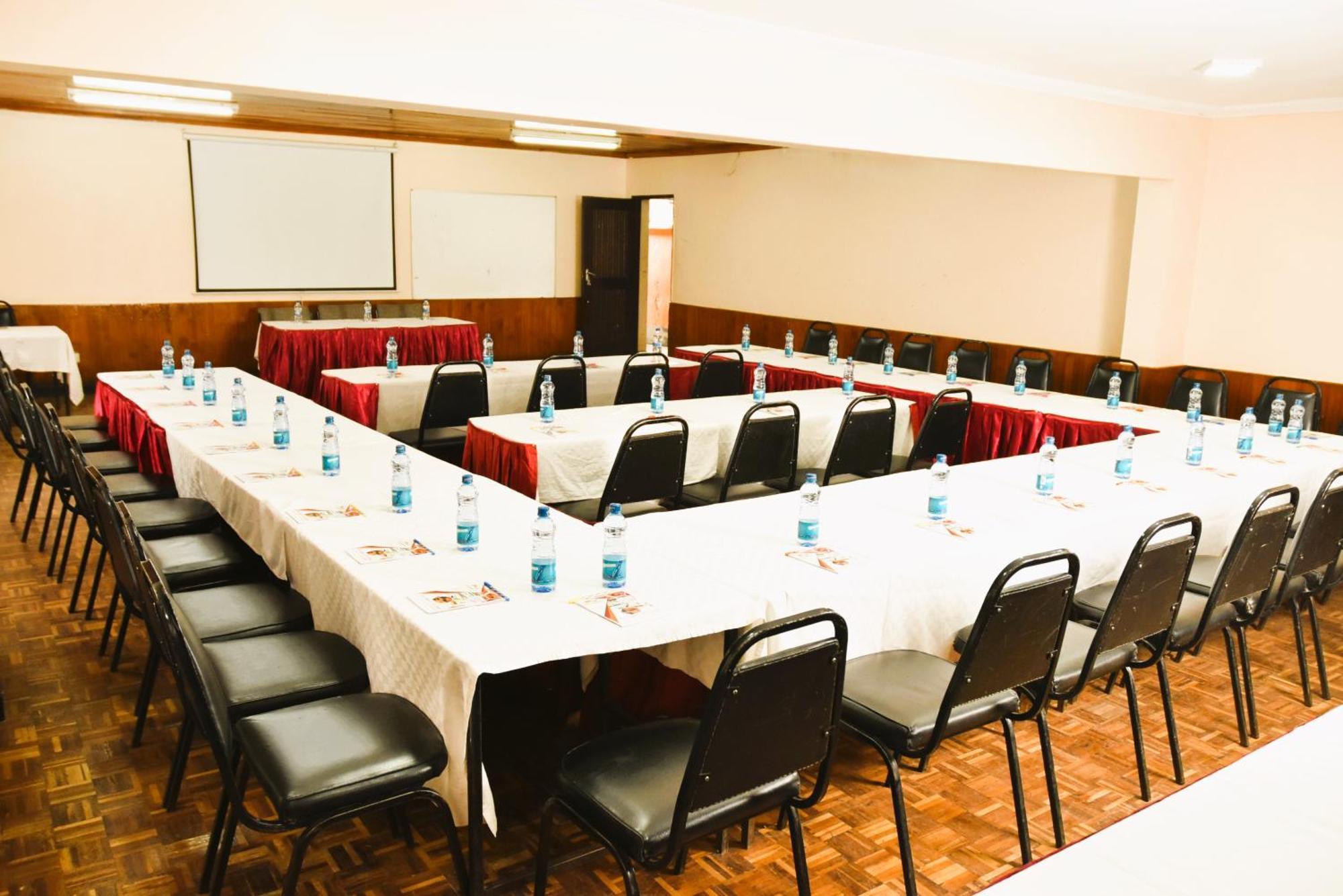 Wagon Wheel Hotel Eldoret Ngoại thất bức ảnh